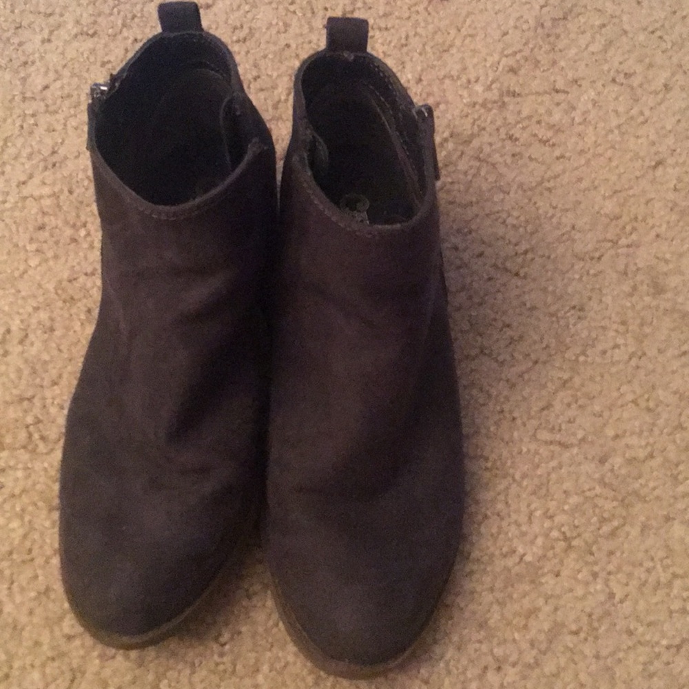 Cute lil shoes